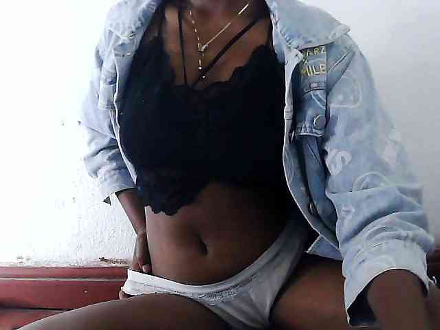 Elinah1 webcam