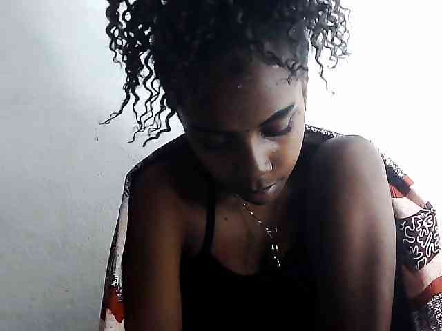 Elinah1 webcam