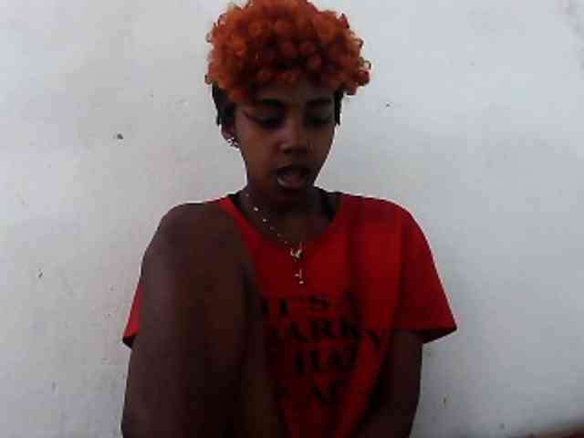 Elinah1 webcam