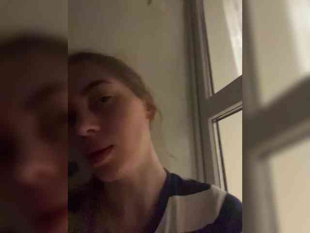 Sweet22girl21242 webcam