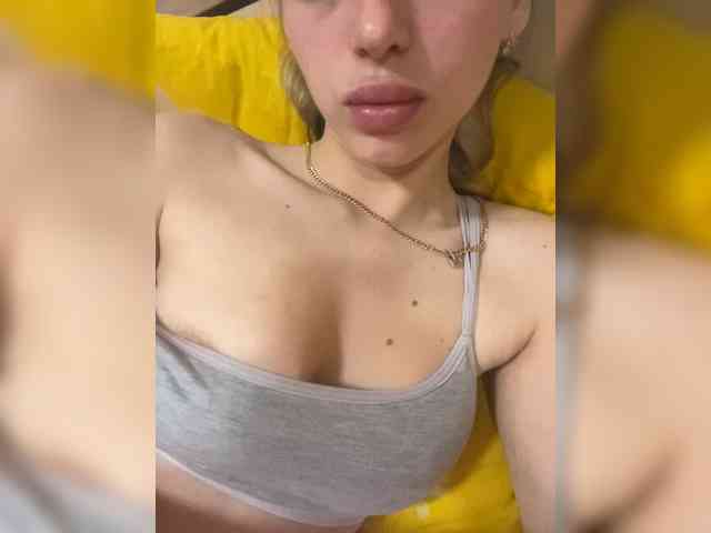 Sweet22girl21242 webcam