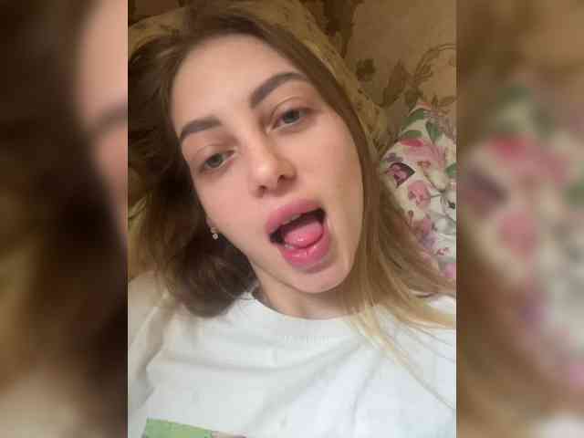 Sweet22girl21242 webcam
