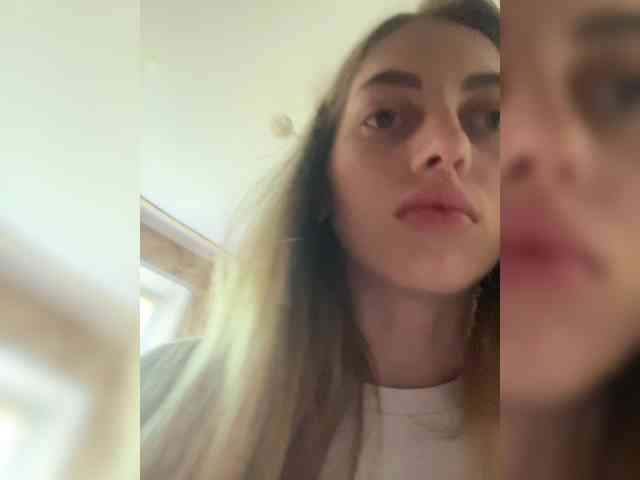 Sweet22girl21242 webcam