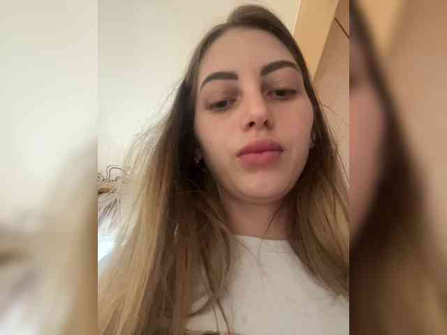 Sweet22girl21242 webcam