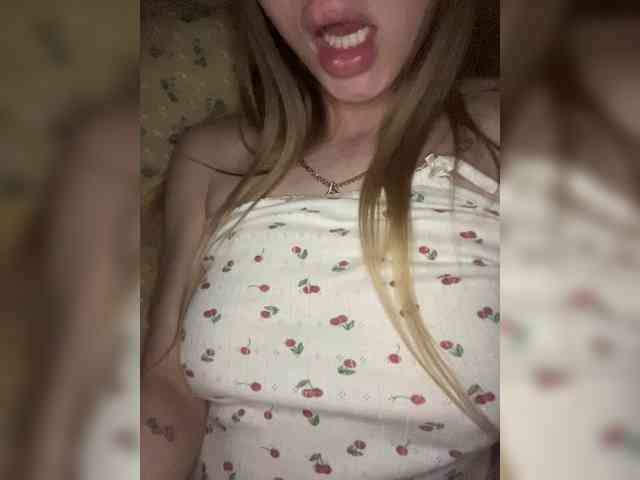 Sweet22girl21242 webcam