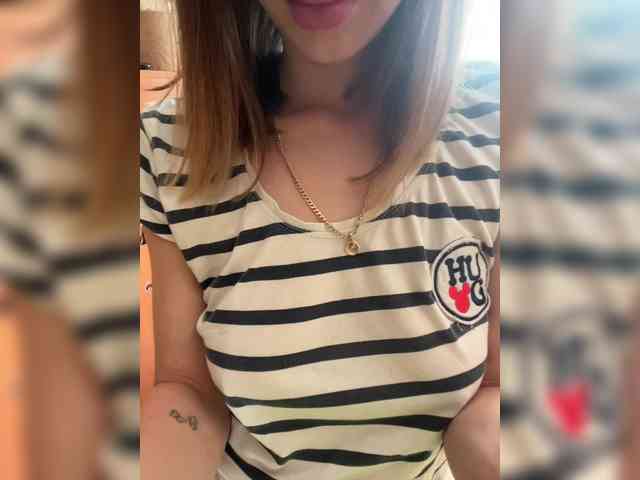 Sweet22girl21242 Live Webcam on BongaCams