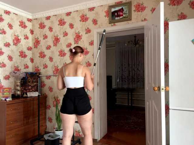 Alyonacuttie live cam on BongaCams