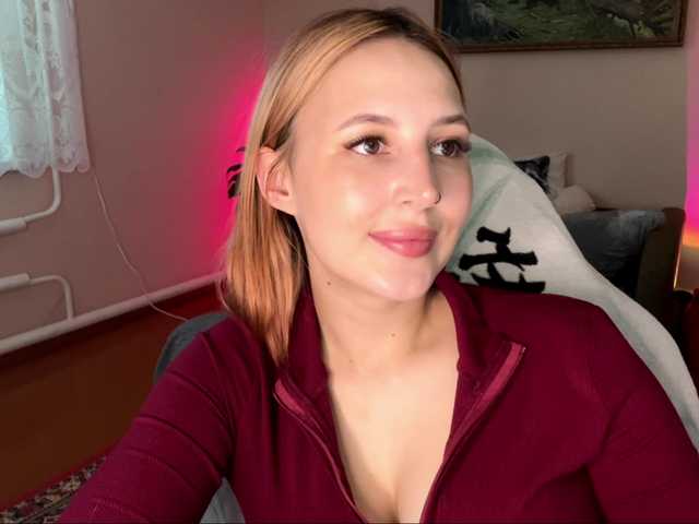  Alyonacuttie chat room