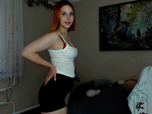 Alyonacuttie live cam on BongaCams