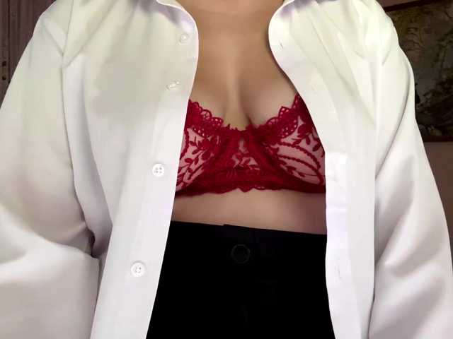Alyonacuttie live cam on BongaCams
