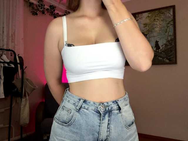 Alyonacuttie live webcam show