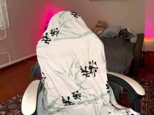 Alyonacuttie webcam