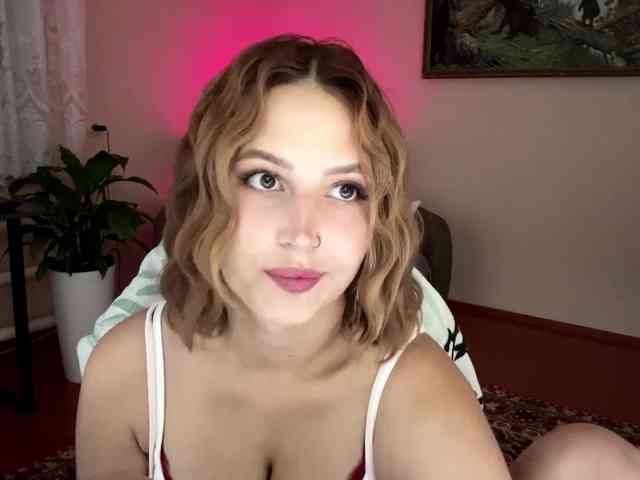 Alyonacuttie webcam