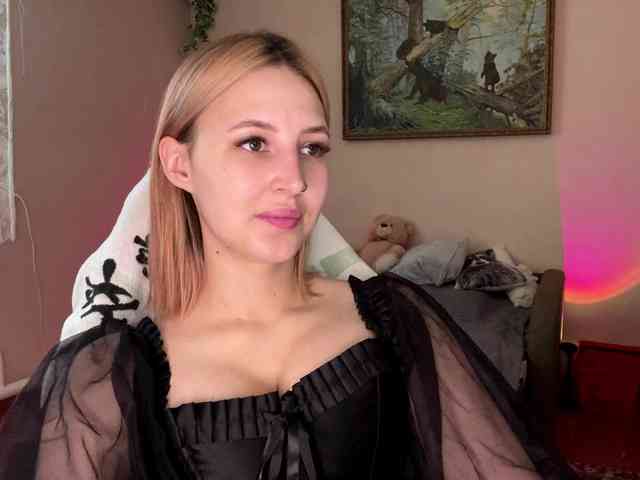 Alyonacuttie Alyonacuttie
