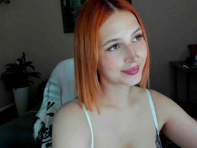 Alyonacuttie webcam