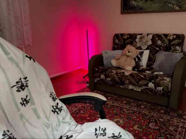 Alyonacuttie webcam