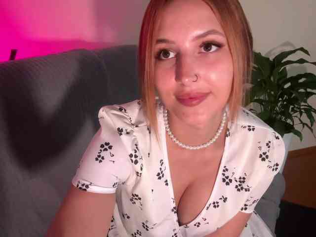Alyonacuttie Live Webcam on BongaCams