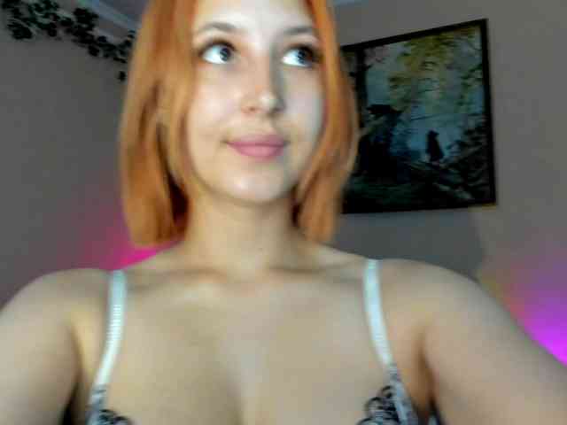Alyonacuttie webcam
