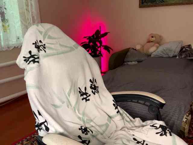 Alyonacuttie webcam