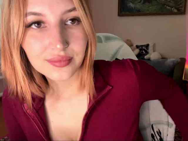Alyonacuttie webcam