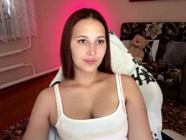 Alyonacuttie webcam