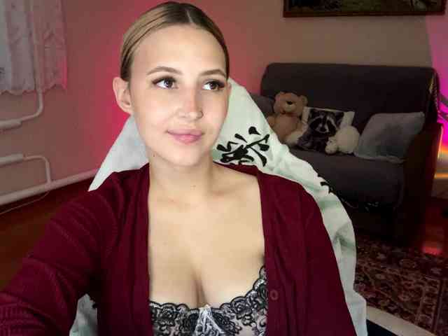 Alyonacuttie webcam
