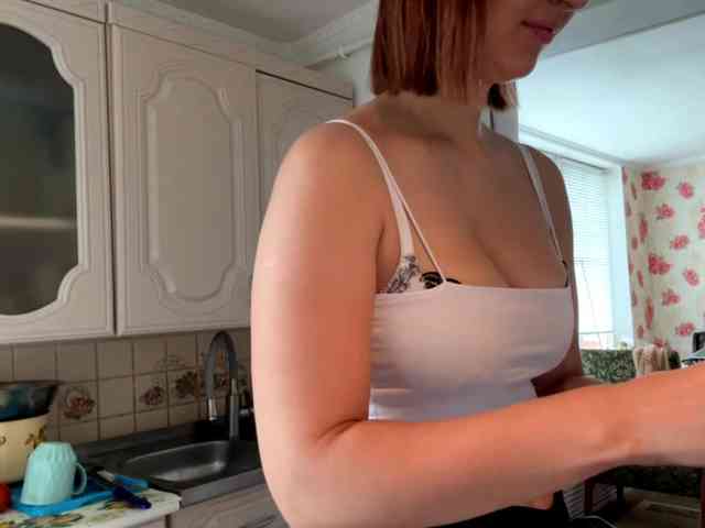 Alyonacuttie webcam