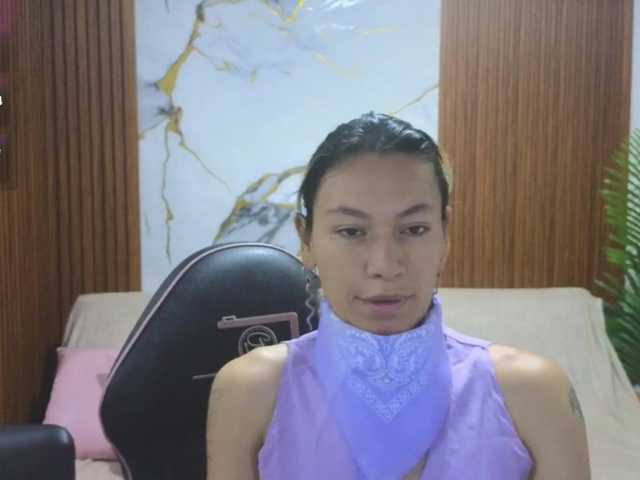 alonddra-tay live cam on BongaCams