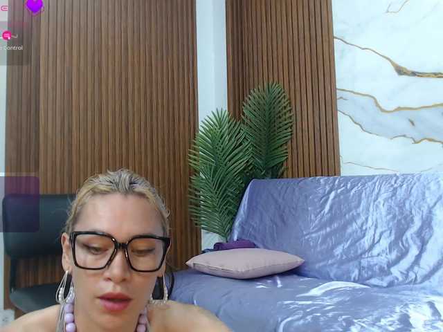 alonddra-tay cam belle