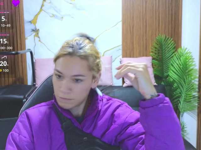 alonddra-tay live cam on BongaCams