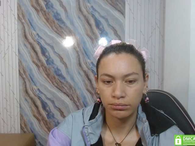 alonddra-tay live cam on BongaCams