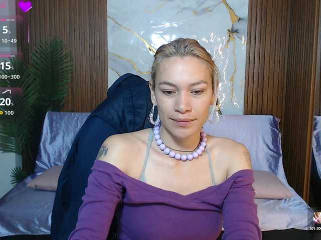 alonddra-tay live cam on BongaCams