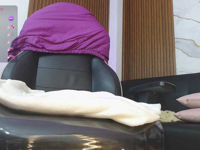 alonddra-tay live cam on BongaCams