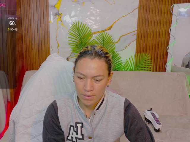 alonddra-tay live cam on BongaCams