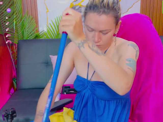 alonddra-tay live cam on BongaCams