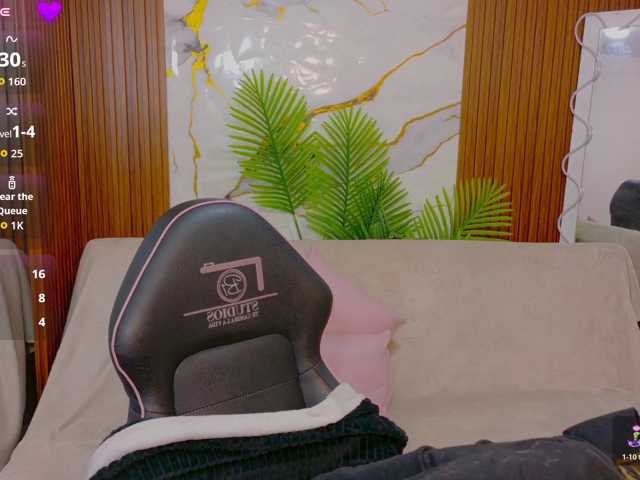 alonddra-tay live cam on BongaCams