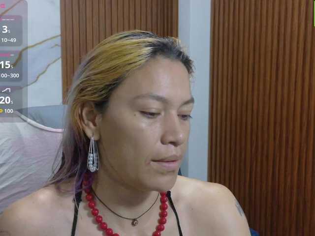 alonddra-tay live cam on BongaCams