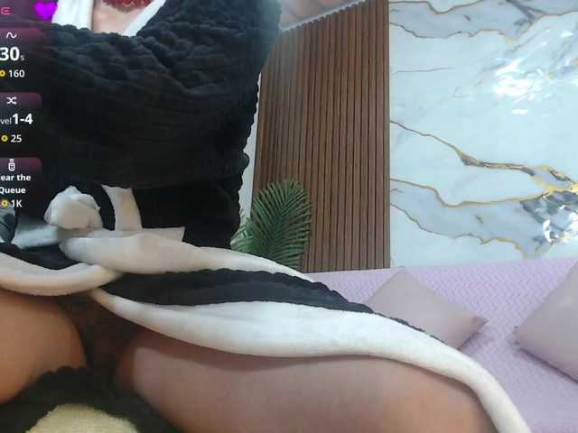 alonddra-tay live cam on BongaCams