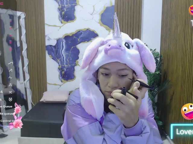 alonddra-tay live cam on BongaCams