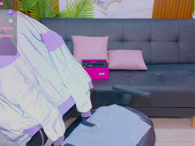 alonddra-tay live cam on BongaCams