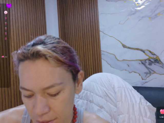 alonddra-tay live cam on BongaCams
