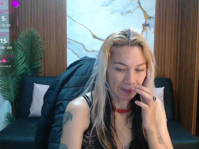 alonddra-tay live webcam show