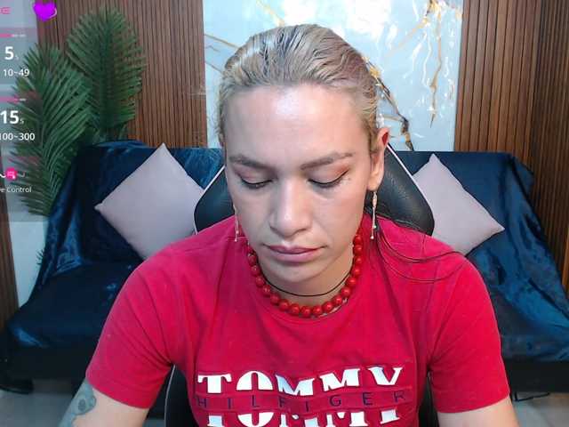 alonddra-tay live cam on BongaCams