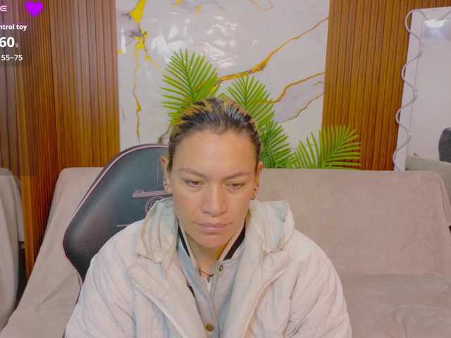 alonddra-tay live cam on BongaCams