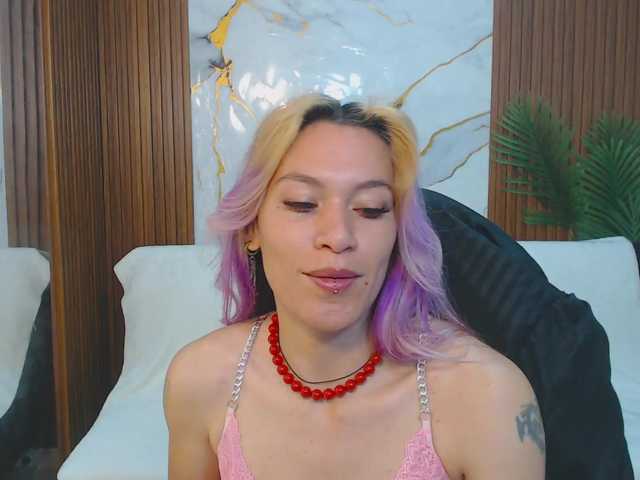 alonddra-tay live cam on BongaCams