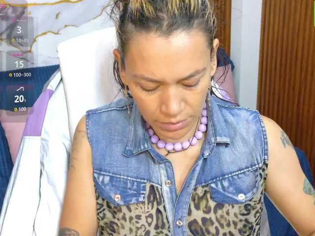 alonddra-tay live cam on BongaCams