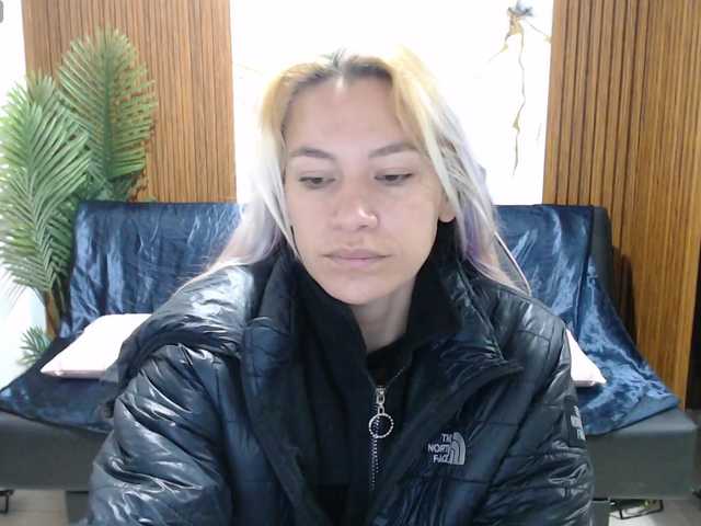 alonddra-tay live webcam show