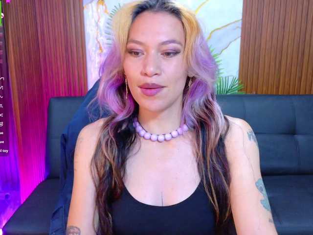 alonddra-tay live cam on BongaCams