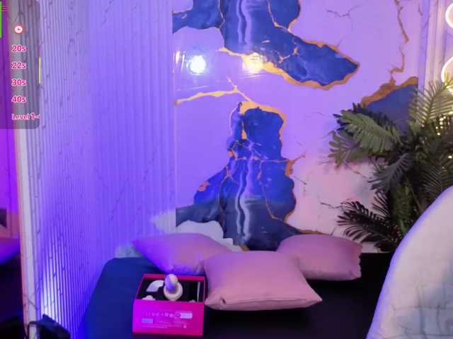 alonddra-tay live cam on BongaCams