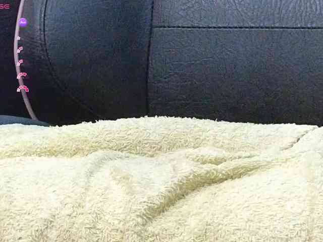 alonddra-tay webcam